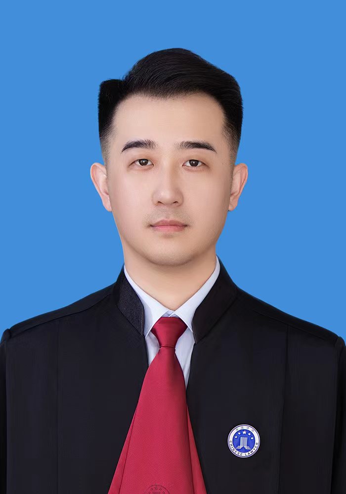 王洋 2.jpg 王洋 2.jpg